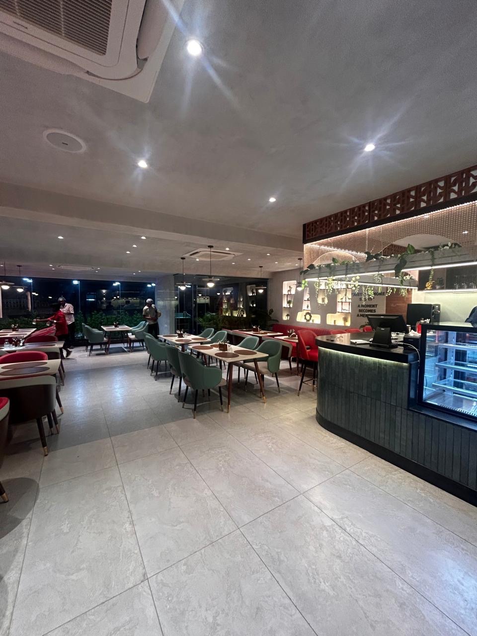AUREA dining room
